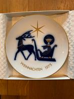 Oud kerstbordje van porselein., 1973, Antiek en Kunst, Antiek | Porselein, Ophalen of Verzenden