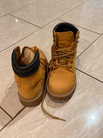 Okker Lage leer veter boots Laarzen - Maat 38 beschikbaar voor biedingen