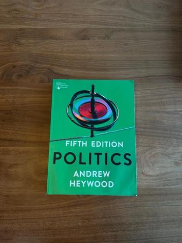 Politics Andrew Heywood 5th edition beschikbaar voor biedingen