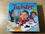 Twister Disney Mickey Mouse Editie, Hobby en Vrije tijd, Gezelschapsspellen | Bordspellen, Ophalen of Verzenden, Zo goed als nieuw