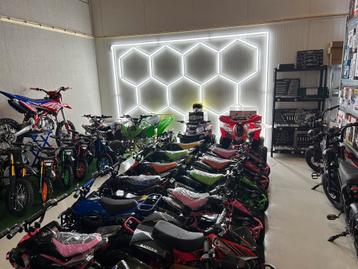 Nieuwe electrische en benzine kinder quad,crosser,mini bike beschikbaar voor biedingen