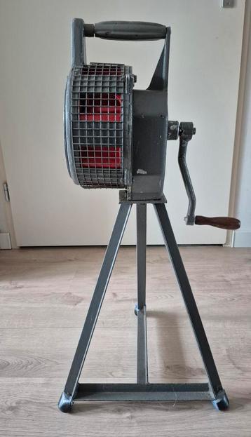 Carter Nelson Air raid siren beschikbaar voor biedingen