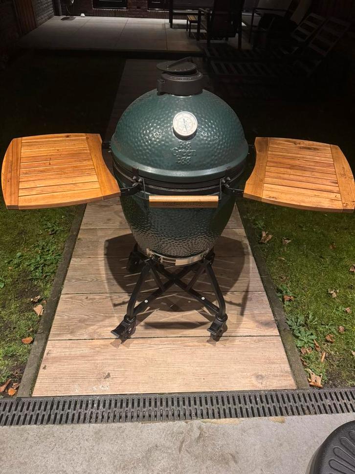 Big green egg integgrated nest+handler Large, Tuin en Terras, Houtskoolbarbecues, Gebruikt, Met accessoires, Ophalen