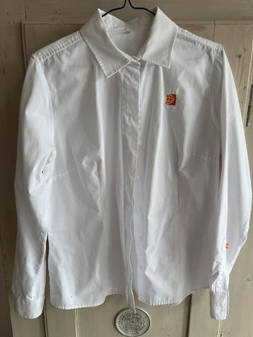 2 witte Buas Hotelmanagement blouses 2 stuks beschikbaar voor biedingen