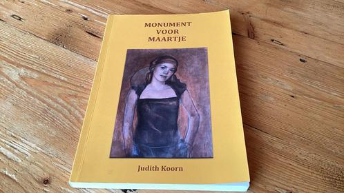 MONUMENT VOOR MAARTJE - Judith Koorn (als nieuwe paperback)., Boeken, Wetenschap, Zo goed als nieuw, Ophalen of Verzenden