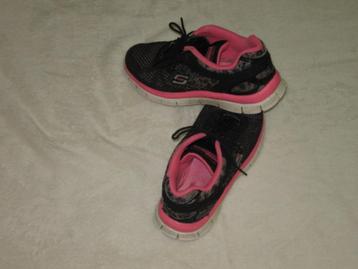 Super fijne SKECHERS met panter print maat 34.   beschikbaar voor biedingen