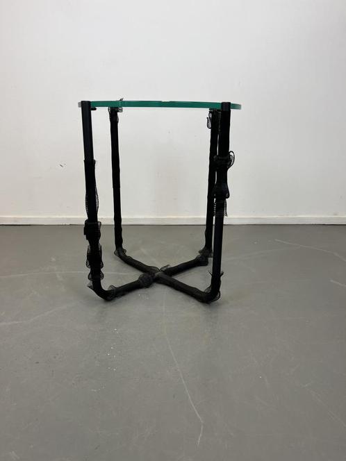 3 Gispen 413 Bijzet tafel Zwart frame Glas, Huis en Inrichting, Tafels | Bijzettafels, Nieuw, Rond, 45 tot 60 cm