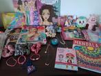Kettingen, Top Model, scrunchies, Tina's, stickervellen etc, Ophalen of Verzenden, Zo goed als nieuw