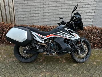 KTM 790 ADVENTURE. Dealeronderhouden, Quickshifter beschikbaar voor biedingen