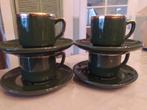 Groene koffie kommen en schotels met gouden rand (4) Paris, Ophalen of Verzenden, Overige stijlen, Kop(pen) en/of Schotel(s)