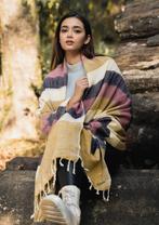 Luxe baby roze, beige wit gestreepte wollen meditatie sjaal, Kleding | Dames, Verzenden, Maat 46/48 (XL) of groter, Nieuw, Nepalhandwerk.nl