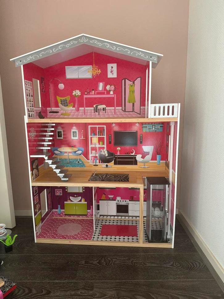 Groot houten poppenhuis, Kinderen en Baby's, Speelgoed | Poppenhuizen, Zo goed als nieuw, Poppenhuis, Ophalen of Verzenden