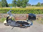 BROMSCOOTER AGM RETRO (BLAUW KENTEKEN) +2 HELMEN +WINDSCHERM, Fietsen en Brommers, Snorfietsen en Snorscooters, Ophalen, Gebruikt