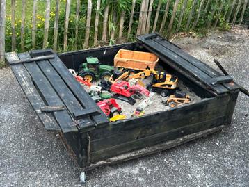 Houten grote zandbak op wielen! beschikbaar voor biedingen