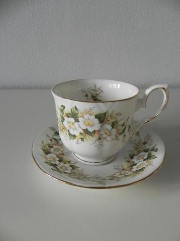 Duchess September Morn kop en schotel - Bone China beschikbaar voor biedingen