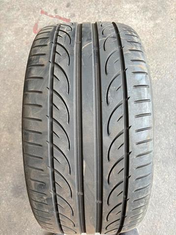 Goede band hankook ventus v12 275-35R20 beschikbaar voor biedingen