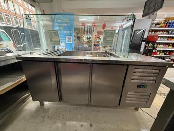 Saladette GN 3100 TNS met glazenopbouw | 3 deuren | Statisch beschikbaar voor biedingen