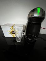 Dolce gusto van  Nescafé en twee glazen, Ophalen, Zo goed als nieuw, Koffiemachine