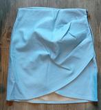 Mooie licht blauwe rok van nepleer maat S, Kleding | Dames, Rokken, Maat 38/40 (M), Zwart, Ophalen of Verzenden, Zo goed als nieuw