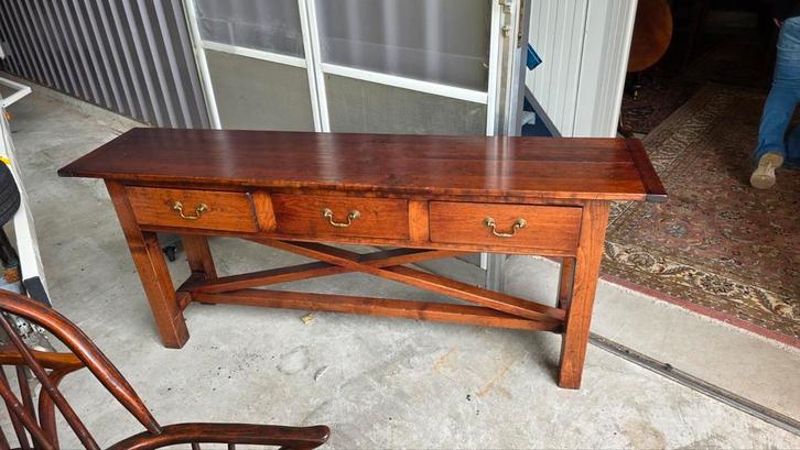 Kersenhouten sidetable met 3 lades, Antiek en Kunst, Antiek | Meubels | Tafels, Ophalen