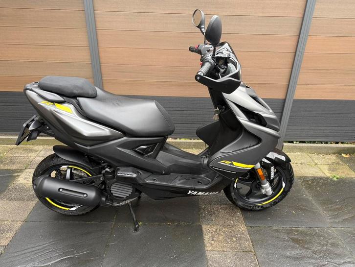 Yamaha Aerox 4T | 2021| 7500 KM  mat grijs NS50F, Fietsen en Brommers, Scooters | Yamaha, Zo goed als nieuw, Aerox, Benzine, Ophalen