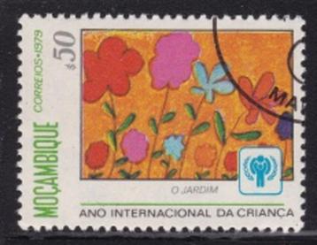 3142 - Mozambique michel 694 gestempeld , Internationaal jaa beschikbaar voor biedingen