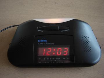 KLOKRADIO TRITON !!!!   beschikbaar voor biedingen