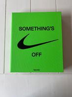 Virgil Abloh boek Nike Icons Something’s Off, Ophalen of Verzenden, Zo goed als nieuw, Mode algemeen, Virgil Abloh