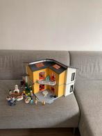 Playmobil City Life modern woonhuis, Ophalen, Zo goed als nieuw, Poppenhuis