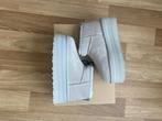 UGG Classic Ultra Mini Platform - EU 37, Nieuw, Pantoffels of Sloffen, Ophalen of Verzenden, UGG