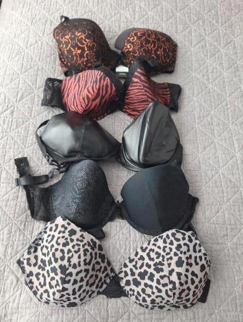 Set 5 bh's zgan+nieuw 90E 95E, Kleding | Dames, Ondergoed en Lingerie, BH, Ophalen of Verzenden