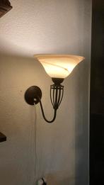 Mooie klassieke wandlamp met albasten kap, Ophalen of Verzenden, Zo goed als nieuw