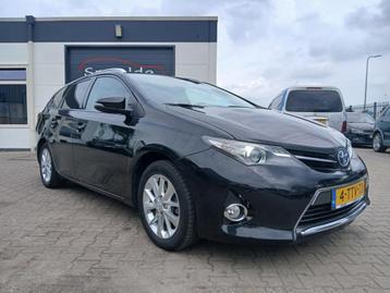 Toyota Auris Touring Sports 1.8 Hybr. Toyota dealer onderhou beschikbaar voor biedingen