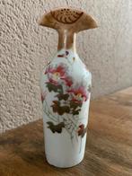 Antiek Japans vaasje met bloemen en uil, Ophalen of Verzenden