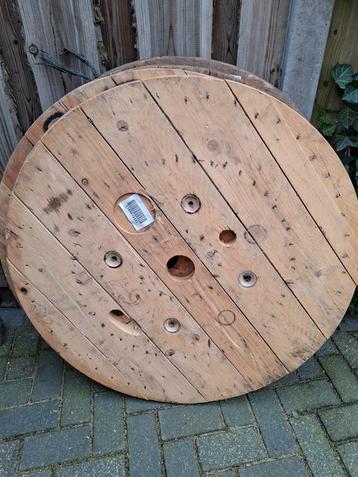 Haspelbladen, tuintafels,bartafel beschikbaar voor biedingen