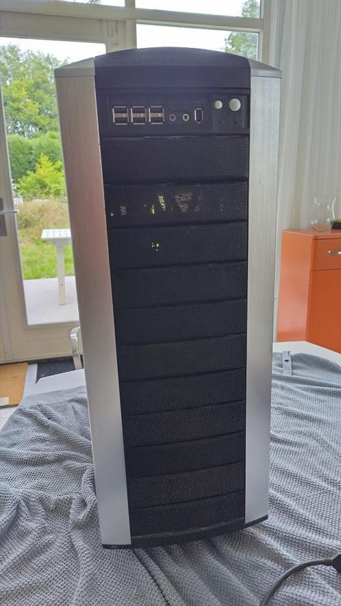 Cooler Master Stacker 810, Computers en Software, Computerbehuizingen, Zo goed als nieuw, Ophalen