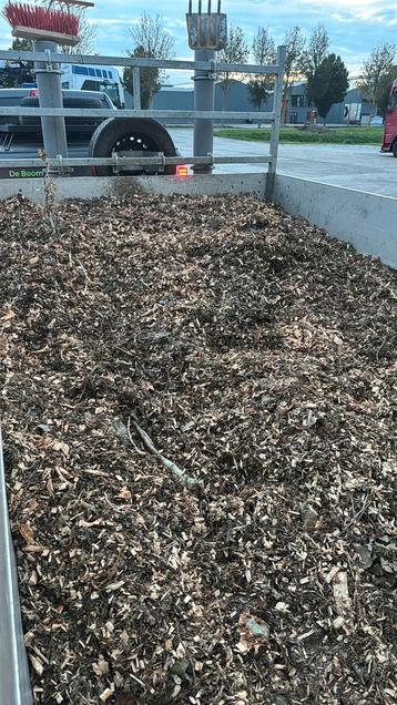 Houtsnippers 2m3 gratis bezorging beschikbaar voor biedingen