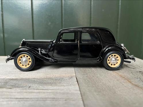 Collectie 1:24 miniaturen (o.a. Burago), Hobby en Vrije tijd, Modelauto's | 1:24, Zo goed als nieuw, Maisto, Ophalen of Verzenden