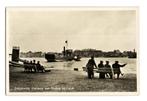 Zwijndrecht  KVR 3-4734  Mannen voor Veerboot, Verzamelen, Ansichtkaarten | Nederland, Verzenden, 1940 tot 1960, Gelopen, Zuid-Holland