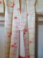 Traditionele Japanse Kimono creme rode Sakura, Antiek en Kunst, Antiek | Kleding en Accessoires, Ophalen of Verzenden