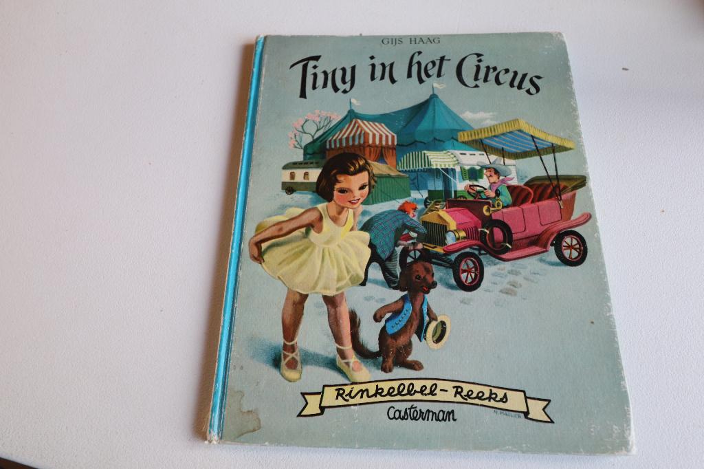 Tiny in het circus 1956, Ophalen of Verzenden, Gelezen, Non-fictie