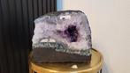 Leuke amethist geode Brazilië met mosagaat, Verzamelen, Mineralen en Fossielen, Ophalen of Verzenden, Mineraal