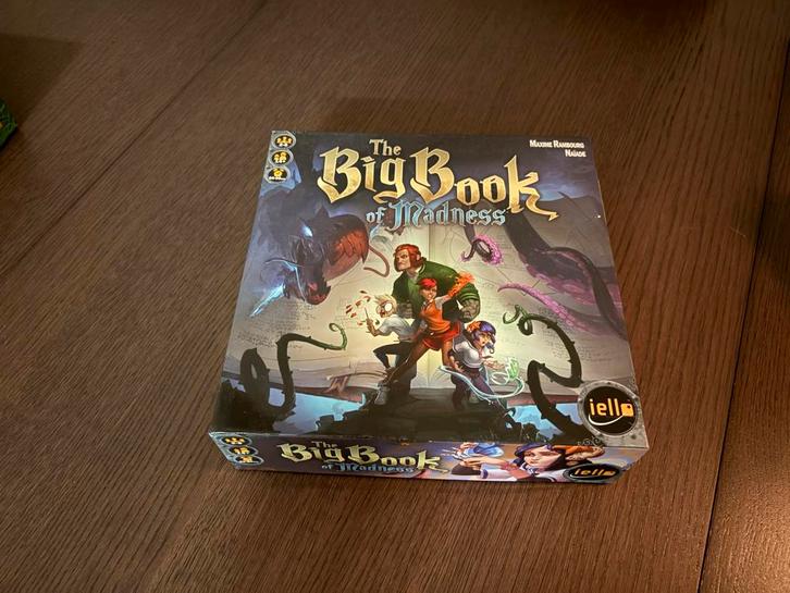 The Big Book of Madness Bordspel - ZGAN!, Hobby en Vrije tijd, Gezelschapsspellen | Bordspellen, Zo goed als nieuw, Ophalen of Verzenden