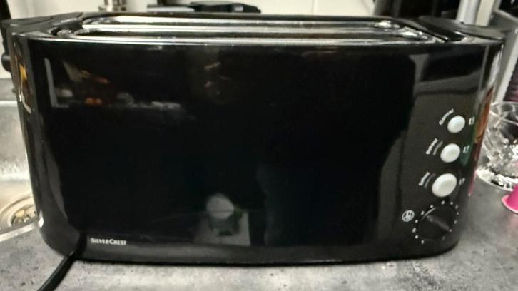 Zwart broodrooster van Silvercrest, Witgoed en Apparatuur, Broodroosters, Zo goed als nieuw, Ophalen of Verzenden