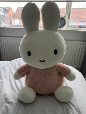 Nijntje/Miffy knuffel L beschikbaar voor biedingen