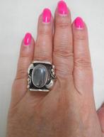 Zilveren royale vintage ring met Hematiet maat 20.75 nr.961