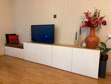 IKEA Besta inclusief bankje en zitkussen (eiken, wit, koper)