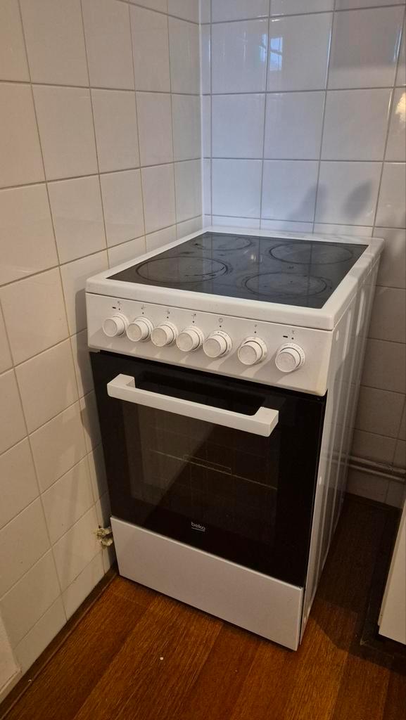 Elektrische oven met kookplaat - Beko, Witgoed en Apparatuur, Ovens, Gebruikt, Vrijstaand, Oven, 60 cm of meer, 45 tot 60 cm, Hete lucht