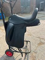 Custom Wolfgang Omni dressuurzadel – 17,5 inch MW, Dieren en Toebehoren, Paarden en Pony's | Zadels, Ophalen of Verzenden, Zo goed als nieuw