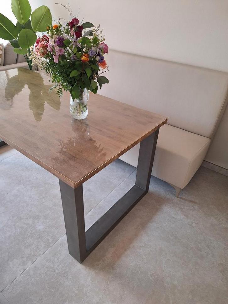 Industriële eettafel van massief hout – als nieuw!, Huis en Inrichting, Complete inboedels, Ophalen